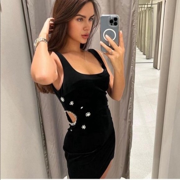 BLOGGER'S FAVE! Zara Jewel Trim Velvet Mini Dress Black NWT - Picture 14 of 17
